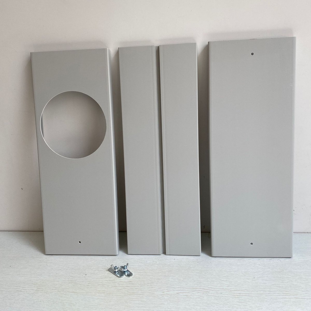 3 Panels - up to 110cm + Screws